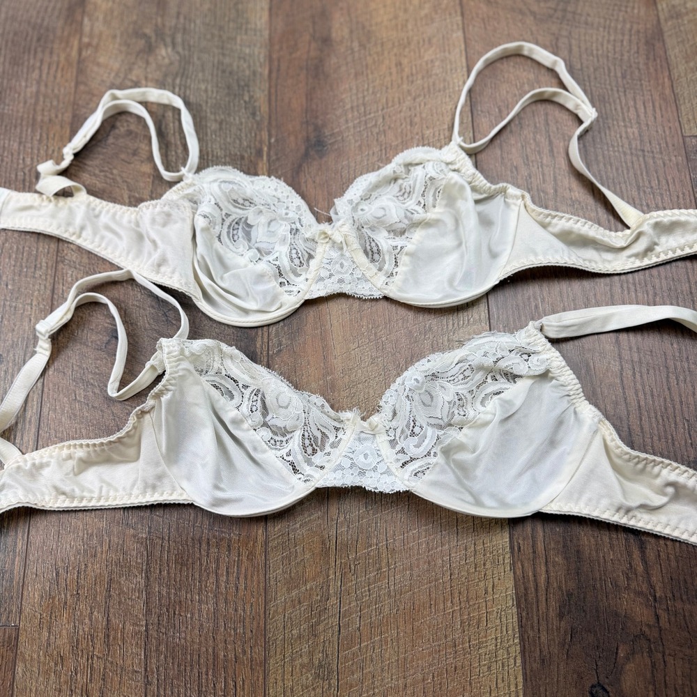 Olga Lace Underwire Bra Lot Women 36B Ivory 33007